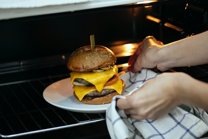 How to Cook Frozen Burgers on The Grill