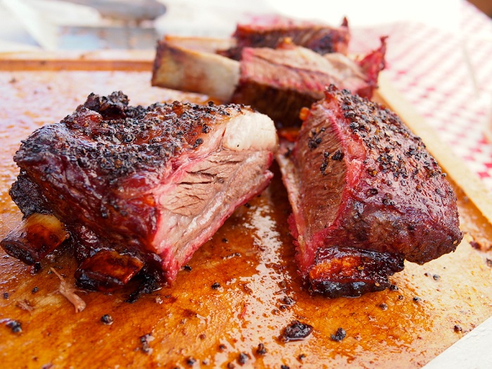 How to Grill Beef Ribs on a Gas Grill