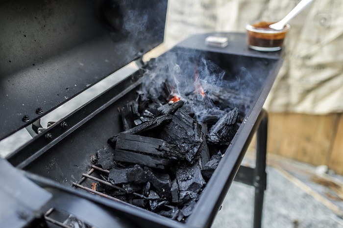 how-long-does-a-charcoal-grill-stay-hot